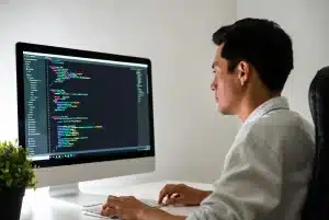 تحلیل گر دیتا
